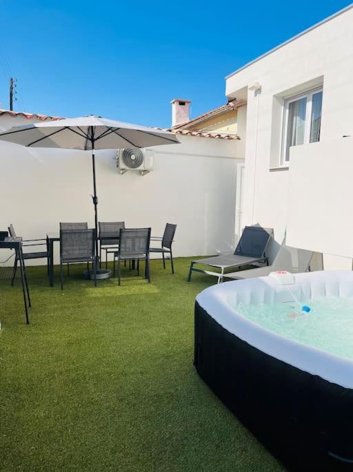 Maison 4 Personnes Avec Jacuzzi Marignane Exterior photo